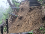 潭子新田三號登山步道邊坡崩塌  中市觀旅局緊急封閉修復