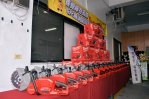 善覺禪寺捐「電動圓盤切割器」給彰化縣消防局。（照片消防局提供） 　