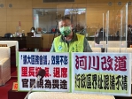 台中市議員李天生批評擴大區務會議效果不彰  里長掀桌、退席抗議  官員視為畏途