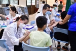 5歲至11歲兒童第二劑疫苗，彰化縣今日開始校園接種。（照片縣府提供）
