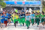 中市國小普及化大跑步活動   4千多名師生都會公園活力開跑