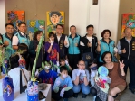 疫想天開  中市太平買菸場兒童木板油畫展開幕