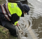 強降雨路面積水影響交通  細心霧警主動排除障礙