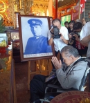 陣亡日本艦長被台灣漁民建廟供奉79年後81歲兒子千里跨海相會