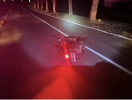 魂斷異鄉｜衝浪選手印尼籍男子騎乘重型機車，小馬路段自撞車毀人亡！