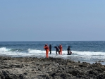 千鈞ㄧ髮｜綠島龜灣潛水客體力不支載沉載浮，海巡成功救援！