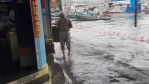 颱風逢大潮高雄旗津今早海水倒灌又淹了