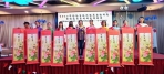 彰化家扶表揚10位新住民自強母親和1位模範寄養媽媽。（照片家扶提供）