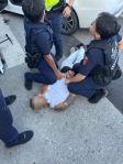亡命大奔逃｜駕駛車頭嚴重毀損的車子滿街跑引發警方追緝，從臺東市追到成功鎮，衝撞警員、突圍兔脫，開三槍擊破輪胎，南北大包抄緝獲！