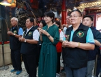 縣長許淑華白沙屯拱天宮參拜 叩謝媽祖神恩