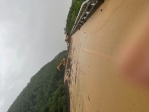 土石泥流大爆發｜大雨下不停，臺東縣台9線柔腸寸斷，大鳥、大溪、南興等路段道路阻斷，全面搶通中；大武鄉、太麻里鄉、金峰鄉、達仁鄉停止上班上課。