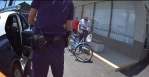 老翁罹失智症  布袋騎腳踏車到義竹近六公里尋親迷路  布袋巡警助返家　