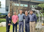 嘉大跨領域研究團隊「提升雞隻生產效益減少碳足跡」技術  掌握淨零、化農業廢棄物為黃金  獲科研界奧斯卡未來科技獎