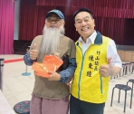 竹山鎮發放重陽敬老禮金  雙軌服務更貼心
