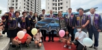 同濟會彰B區會長們合力捐車給家扶。（照片家扶提供）