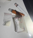 高雄無照男毒駕遭警查獲起出大批毒品