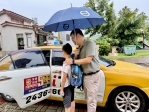 畢業生暖心告白！黃竹國小學生手寫感謝卡 中市小黃公車駕駛：最寶貴的獎狀