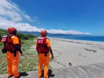 海巡署東部分署呼籲颱風期間遠離海岸｜違規進入警戒區將依法舉發裁罰