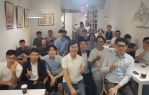 彰化縣議員楊子賢，揪陳素月（前排中）、黃柏瑜，與青年面對面座談。（照片陳素月競總提供）