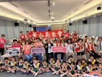 華山基金會「魔法守護・點亮愛」中秋活動  小小魔法師獻花  伴華山孤老歡度祖父母節
