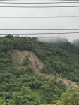 豪雨下不停南橫公路出現土石坍滑