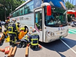 新加坡旅客遭壓輪下生命垂危            警方刻調查車禍因由中