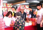 嘉義市政府攜手九華山地藏庵 中秋愛心送暖發放贊普品 讓社會充滿愛與溫暖！