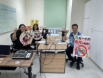 檢察署﹁Podcast節目（法律沃伊絲）﹂，縣警局長陳世煌（右）提醒選民﹁明辨真假，選前不踩雷﹂。（照片彰檢提供）